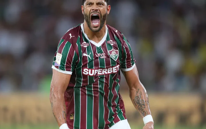 Fluminense vira sobre o Remo e se mantém firme no G-4 do Brasileirão