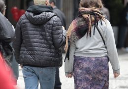 Frente fria associada a ciclone baixa temperatura no Sul do país