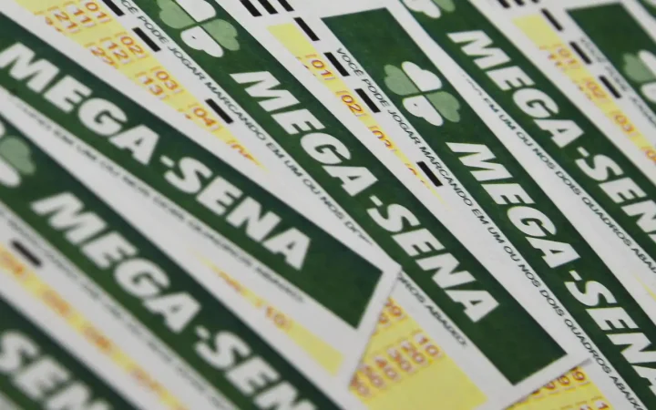 Ninguém acerta Mega-Sena; prêmio acumula para R$ 165 milhões