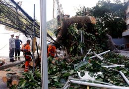 Mais de 26 mil imóveis seguem sem energia no estado do Rio