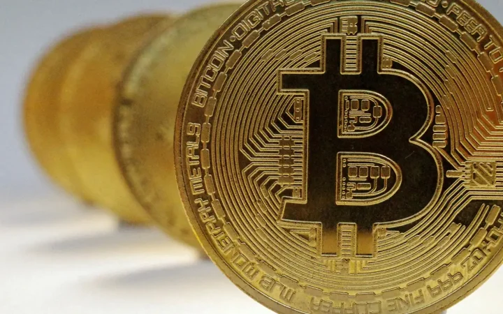 BC amplia controle sobre criptomoedas e mira carteiras próprias