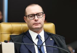 Zanin pede manifestação da Anatel sobre acesso à internet nas eleições
