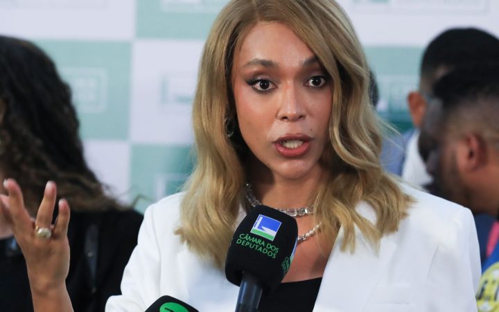 Mendonça libera postagem de Erika Hilton sobre Nossa Senhora Aparecida