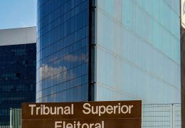 TSE forma maioria para manter retirada de posts sobre Nossa Senhora
