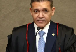 Kassio atende Flávio e suspende circulação de jornal de sindicato
