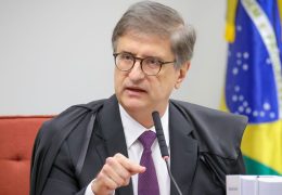 PGR não vê abuso de André Mendonça em investigação contra Moraes