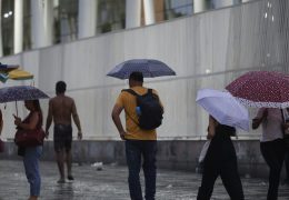 Chuva deve prevalecer no domingo de eleições no Rio