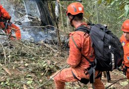 Justiça bloqueia bens de empresa por queda de helicóptero, no Rio