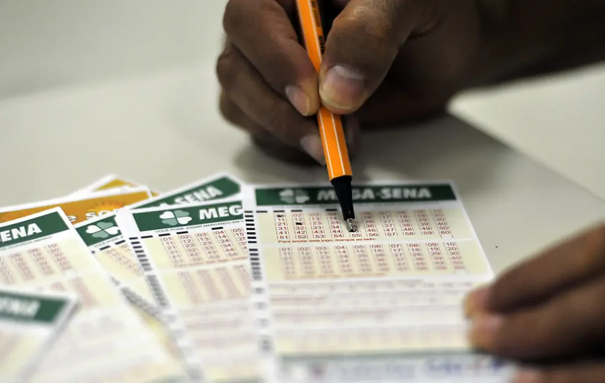 Mega-Sena acumula para R$ 170 milhões; confira os números sorteados