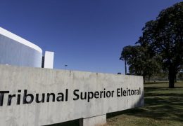 TSE manda suspender site que oferece criptomoedas por apoio a Flávio